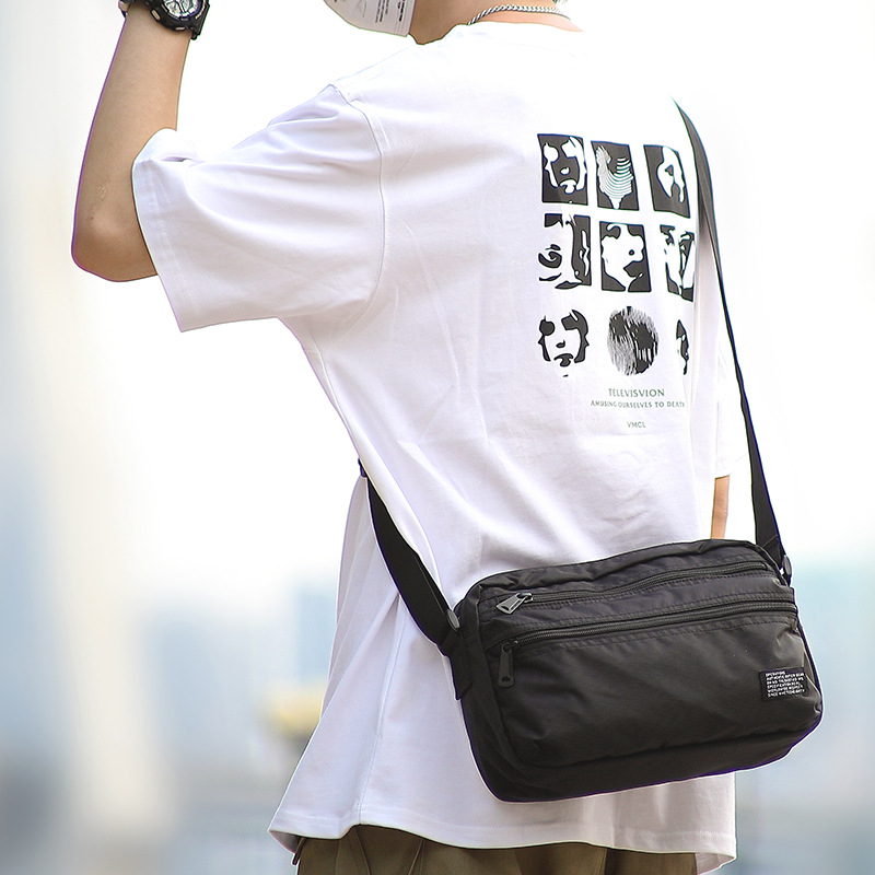 Minimalistische Umhängetasche  – Travel Accessories For Japan Bewertung und Preis
